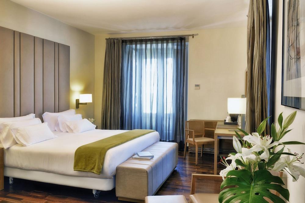 Nh Collection Madrid Palacio De Tepa Exterior foto A room at the hotel