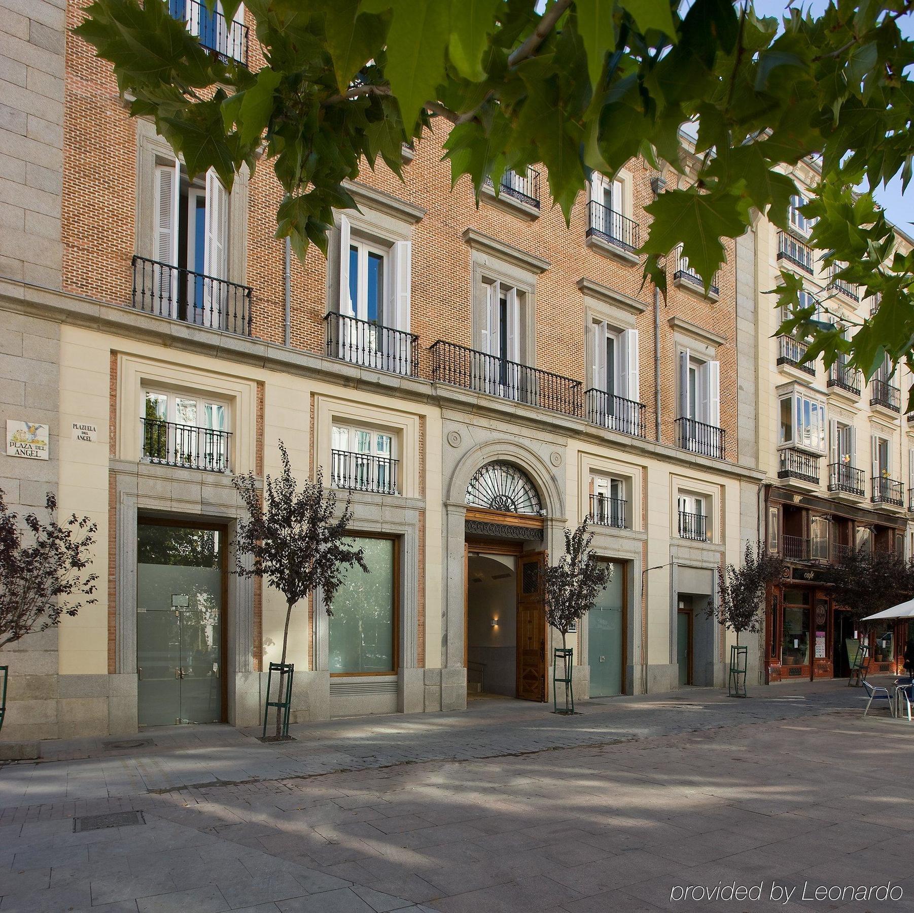 Nh Collection Madrid Palacio De Tepa Exterior foto The headquarters of the Royal Academy of the Spanish Language in Madrid.
